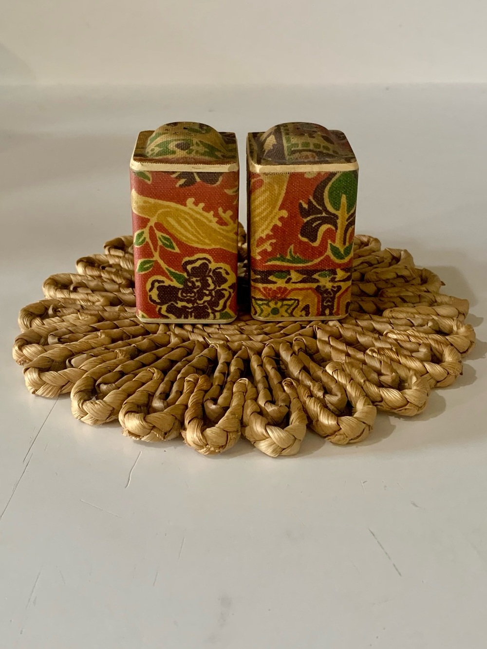 Vintage Salt & Pepper Shakers Unique